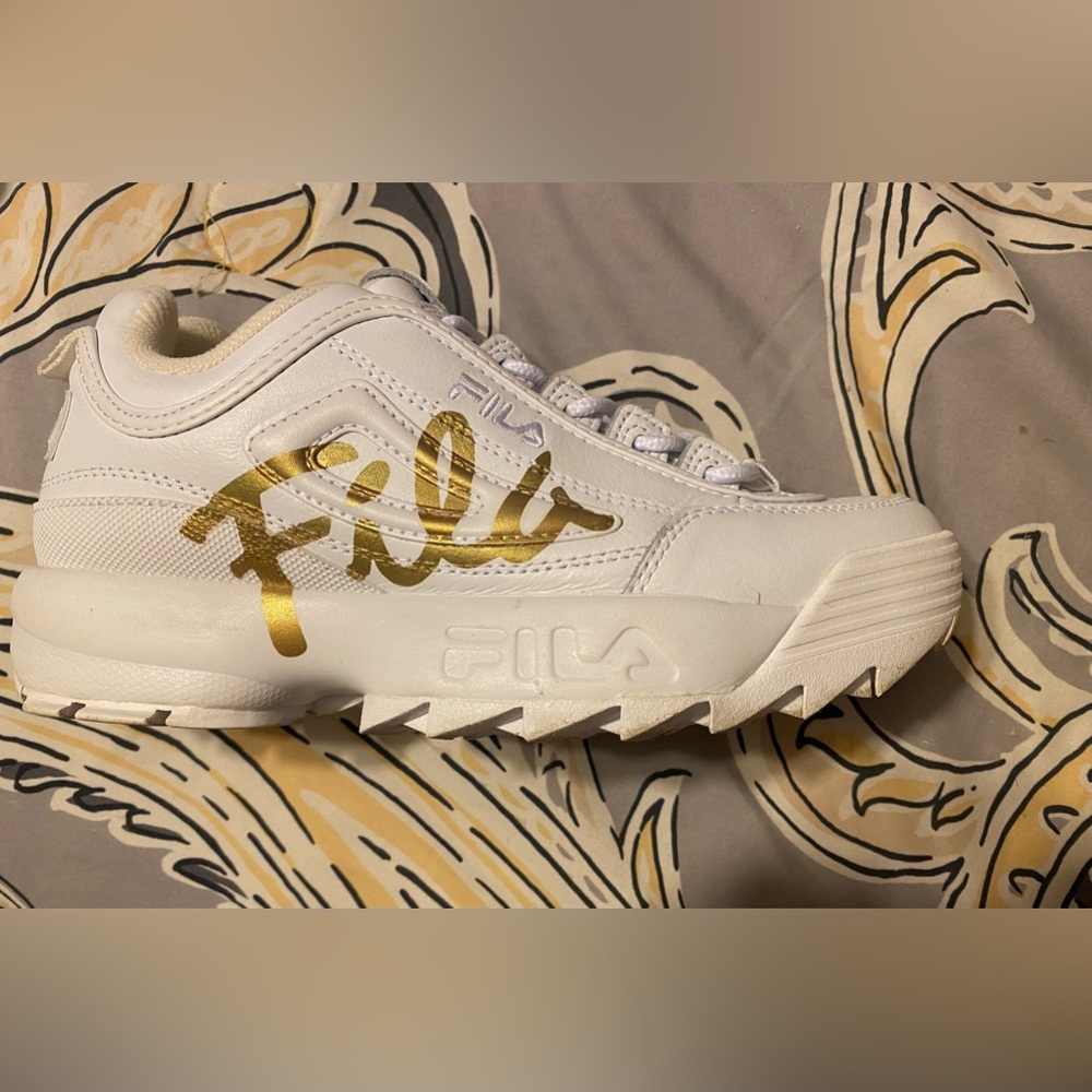 Women’s FILA sneakers